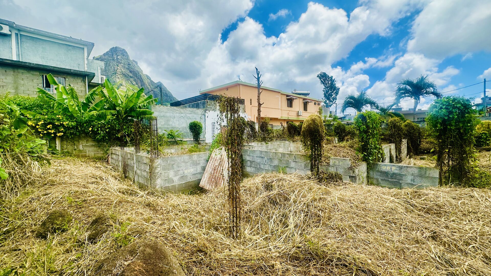 Residential land of 422 m2 for sale in Palma, west, Mauritius – LexpressProperty.com | 774975 | Ref01