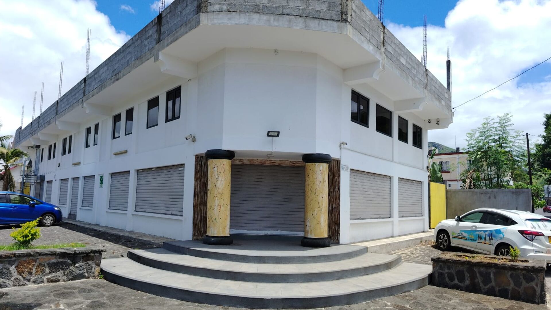 Warehouse for sale in Rose Hill, center, Mauritius – LexpressProperty.com | 774956 | Ref01