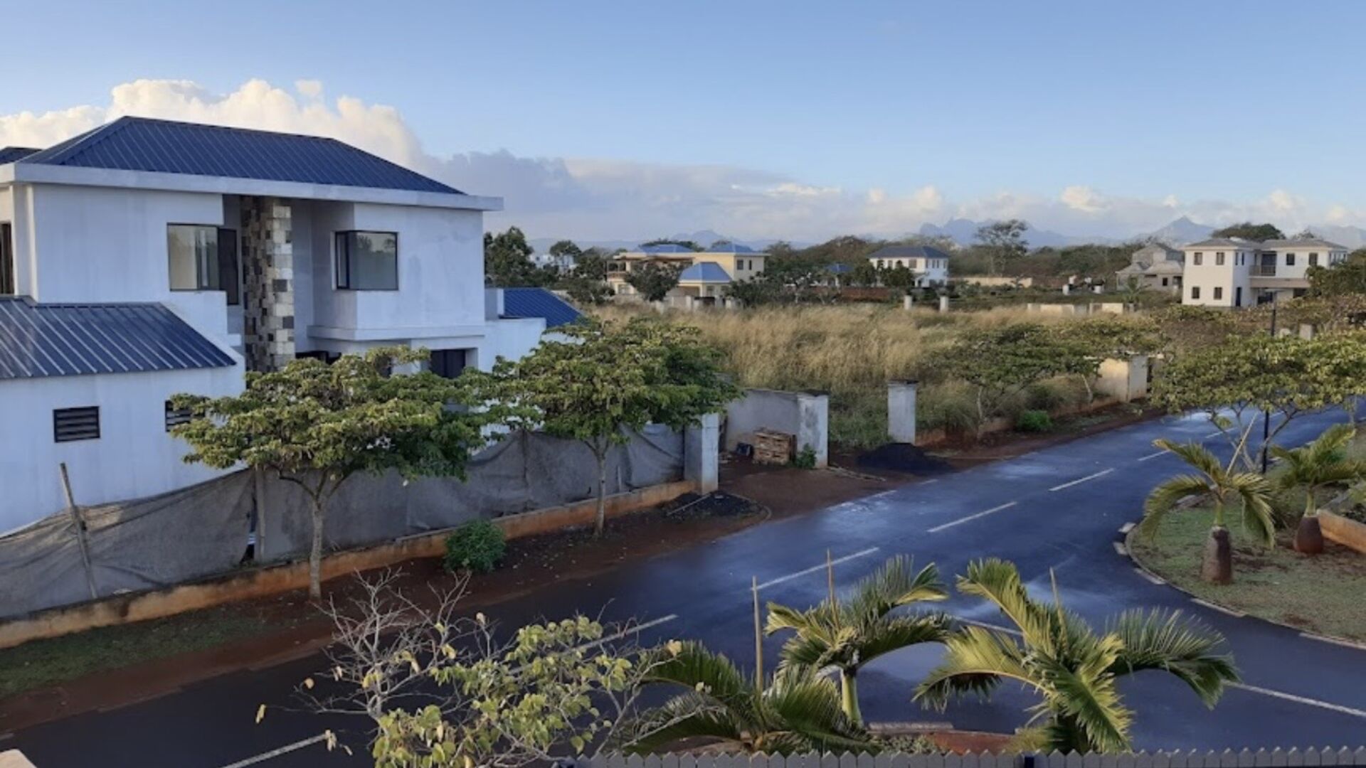 Residential land of 795 m2 for sale in Pointe aux Piments, north, Mauritius – LexpressProperty.com | 775104 | Ref01