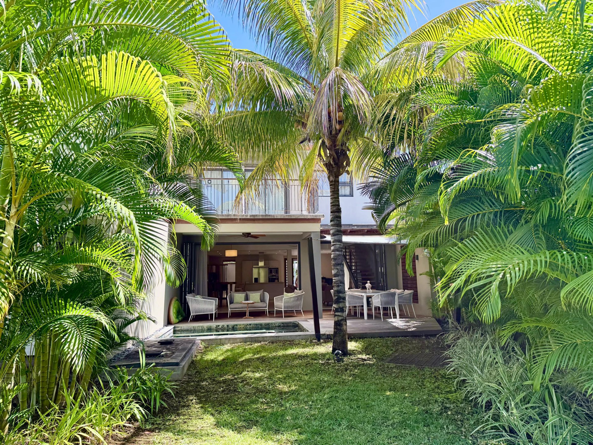 Townhouse / Duplex 3 Chambre(s) en vente à La Mivoie, ouest, île Maurice – LexpressProperty.com | 775295 | Ref01