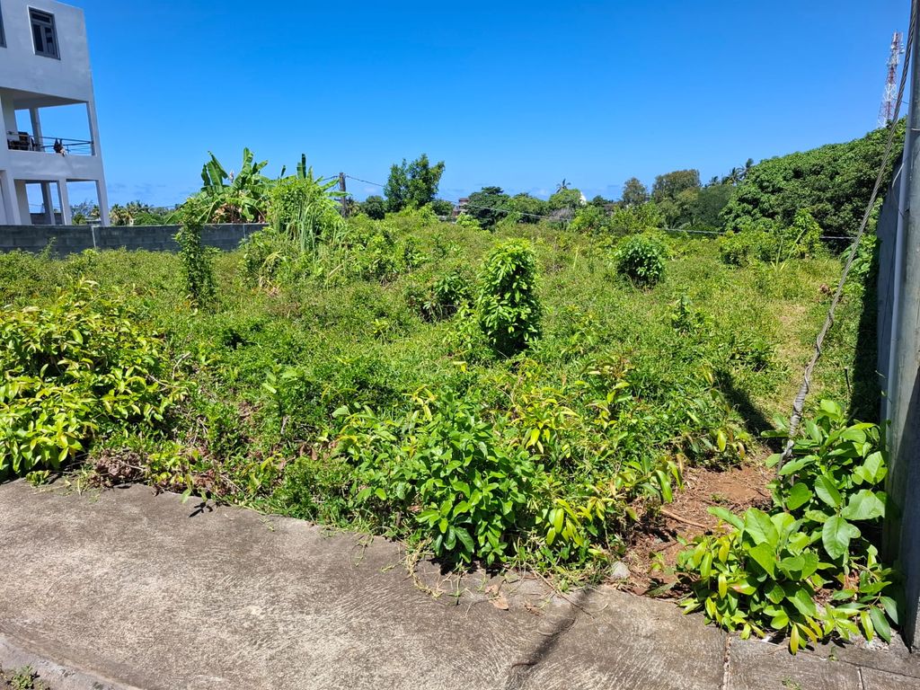 Residential land of 553.79 m2 for sale in Souillac, south, Mauritius – LexpressProperty.com | 672698 | Ref01