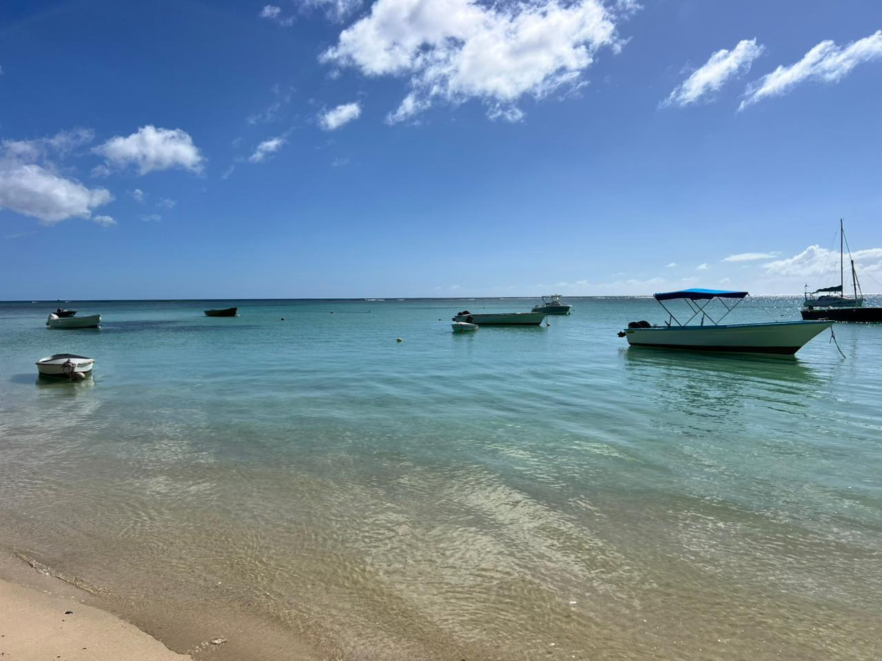 Residential land of 1302 m2 for sale in Péreybère, north, Mauritius – LexpressProperty.com | 771653 | Ref01