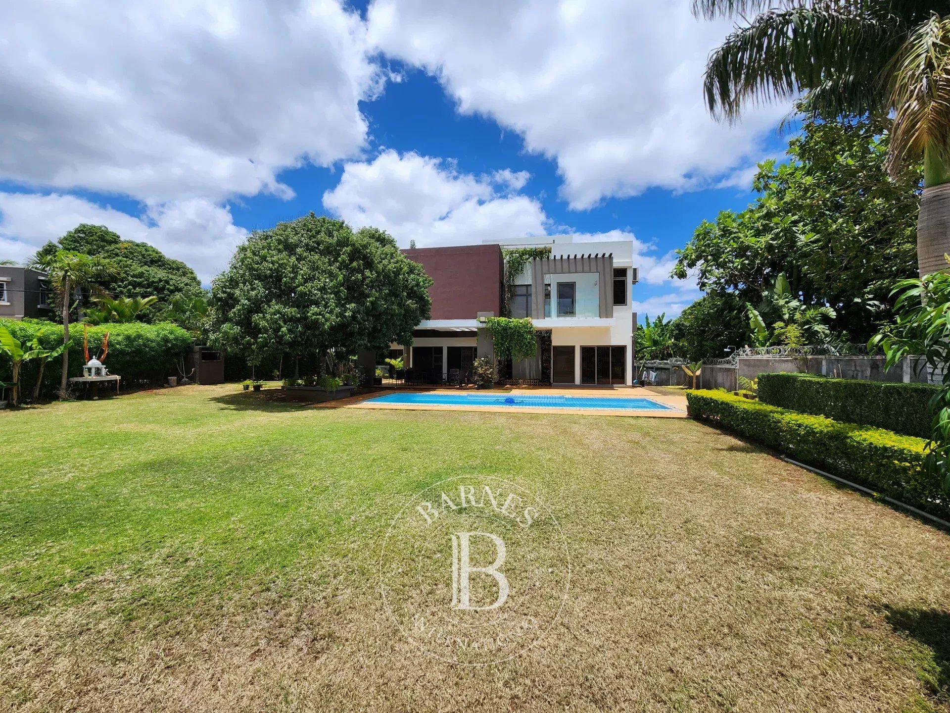 Maison / Villa 4 Chambre(s) en vente à Beau Bassin, centre, île Maurice – LexpressProperty.com | 778691 | Ref01