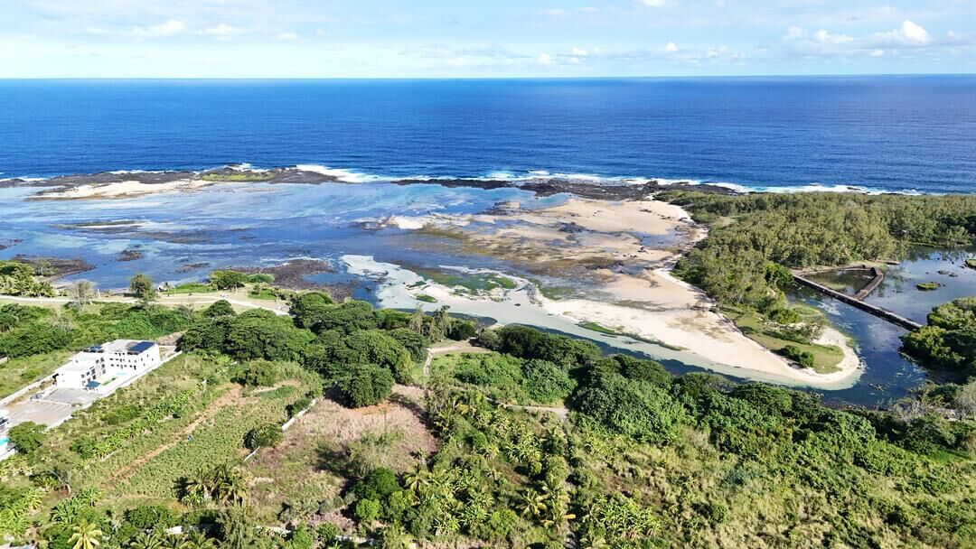 Terrain résidentiel de 6382 m2 en vente à Plaine Magnien, sud, île Maurice – LexpressProperty.com | 779319 | Ref01