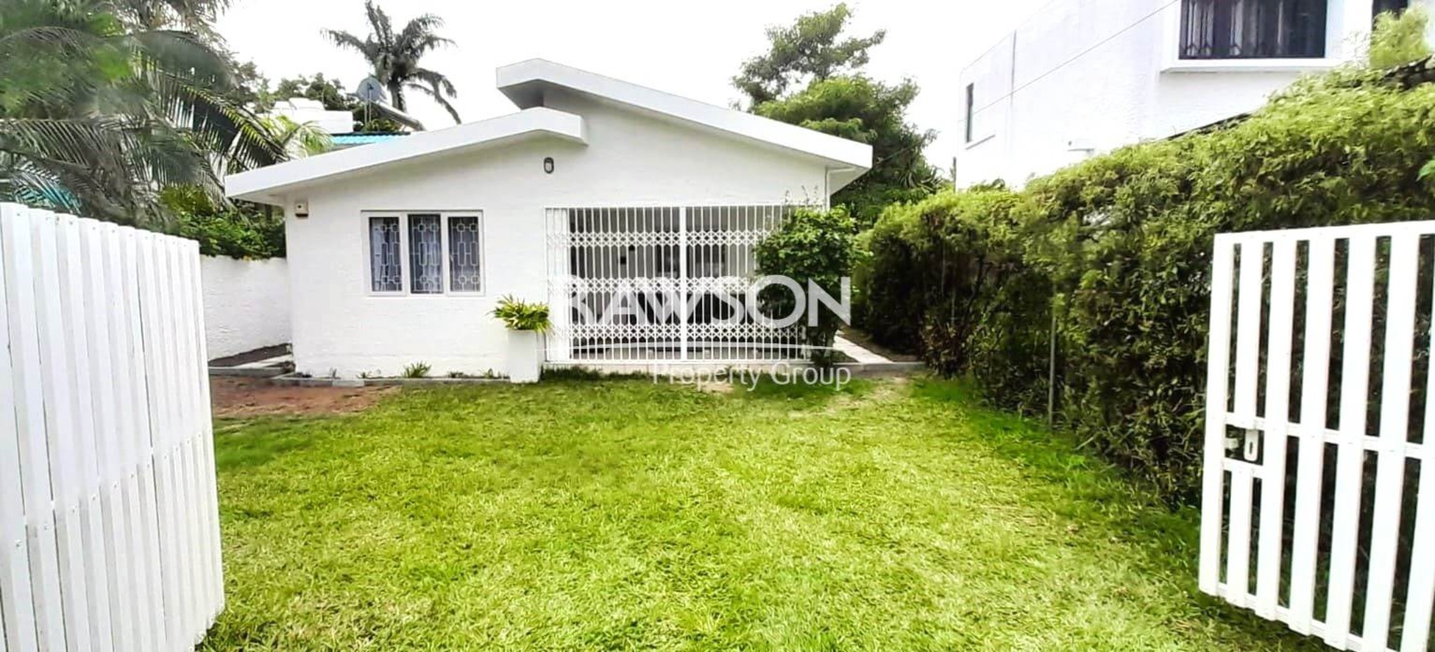 Maison / Villa 3 Chambre(s) en vente à Pointe aux Canonniers, nord, île Maurice – LexpressProperty.com | 779943 | Ref01