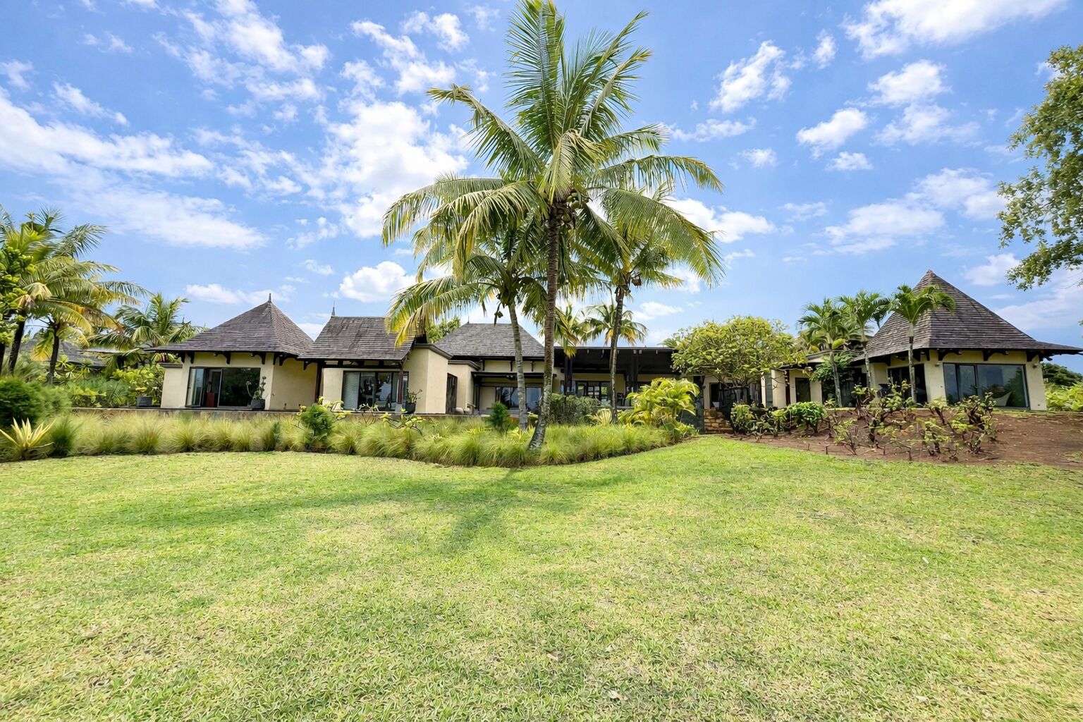 House / Villa of 7 bedrooms for sale in Bel Ombre, south, Mauritius – LexpressProperty.com | 775584 | Ref01