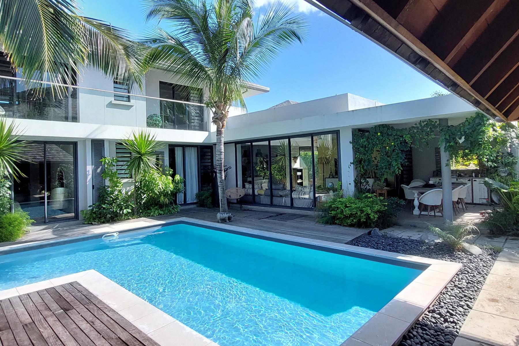 House / Villa of 4 bedrooms for sale in Tamarin, west, Mauritius – LexpressProperty.com | 333342 | Ref01