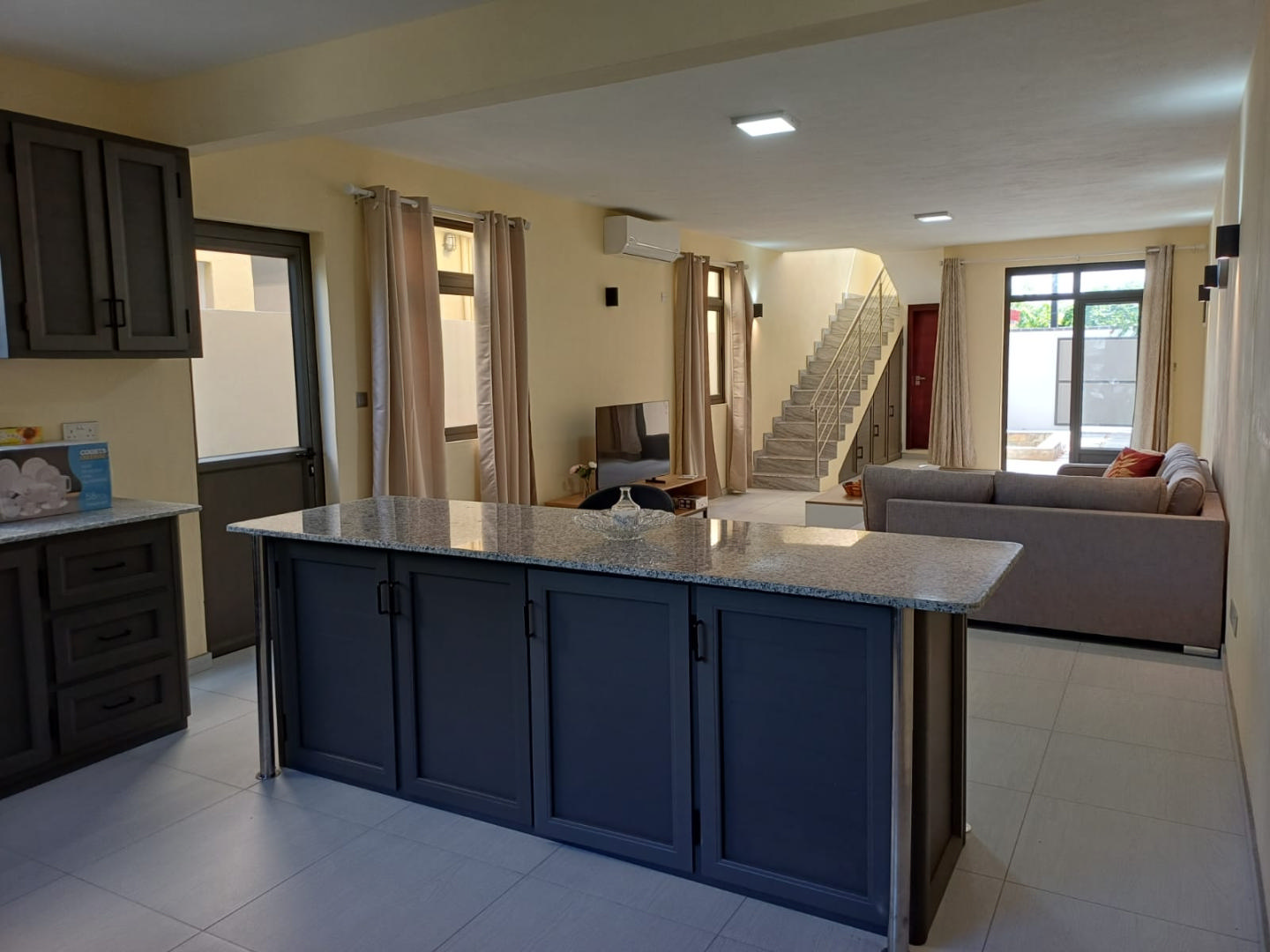 Property – LexpressProperty.com | 780423 | Ref01