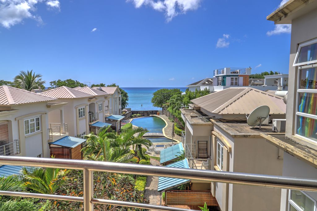 Apartment of 3 bedrooms for rent in Pointe aux Biches, north, Mauritius – LexpressProperty.com | 780701 | Ref01