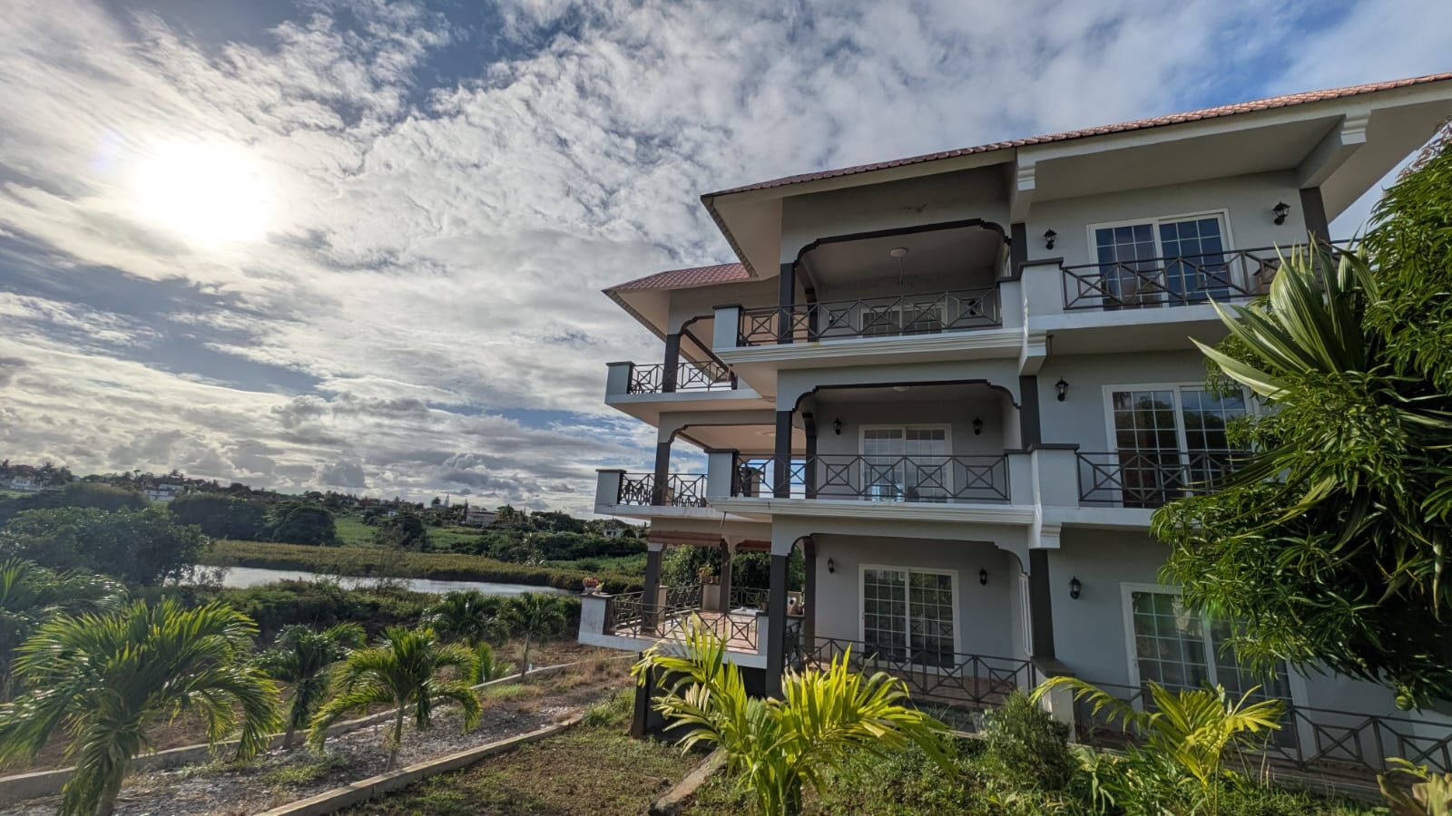 Apartment of 5 bedrooms for sale in Trou d'Eau Douce, east, Mauritius – LexpressProperty.com | 781205 | Ref01
