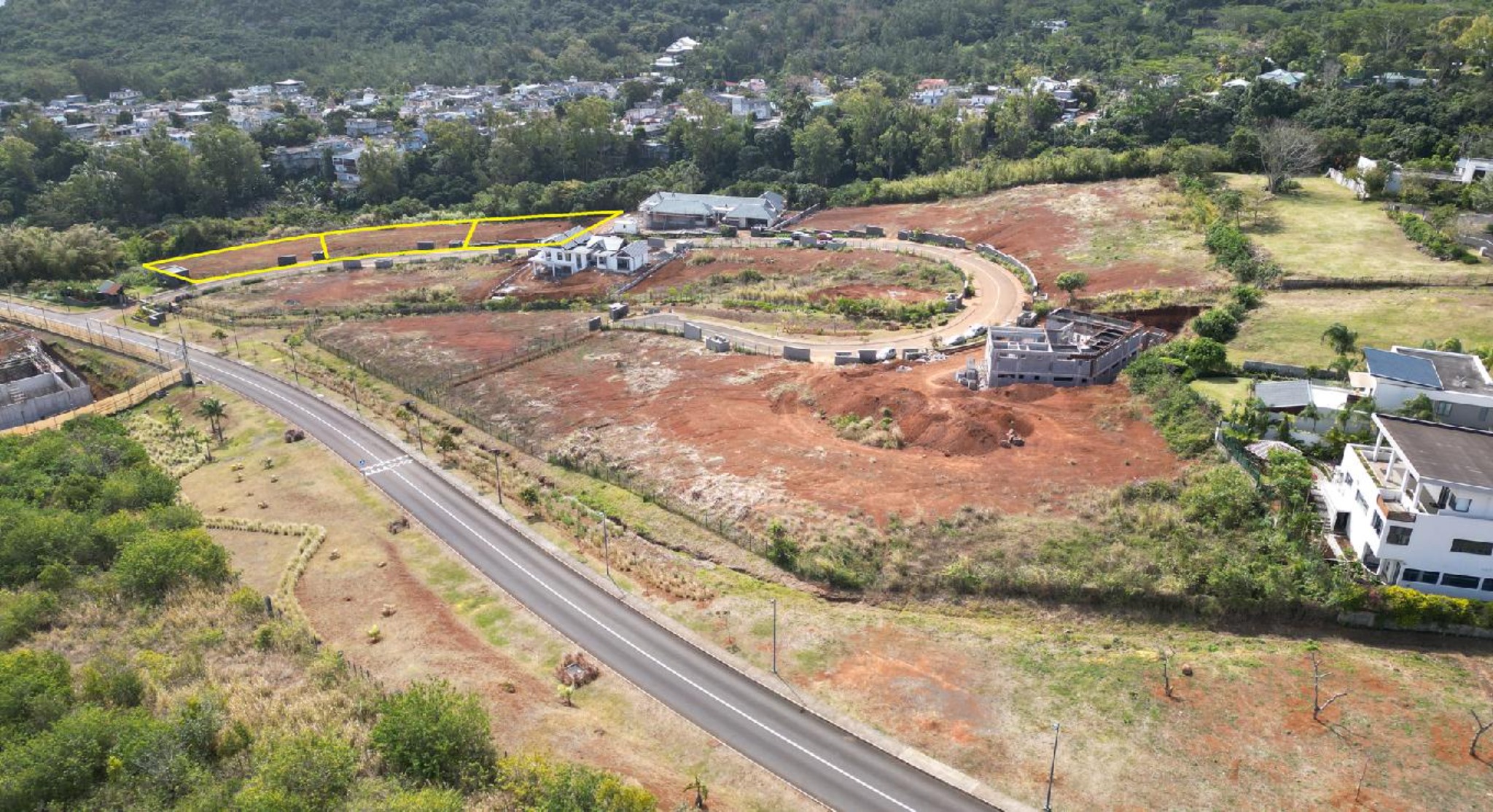 Residential land of 1487 m2 for sale in Bagatelle, center, Mauritius – LexpressProperty.com | 758378 | Ref01