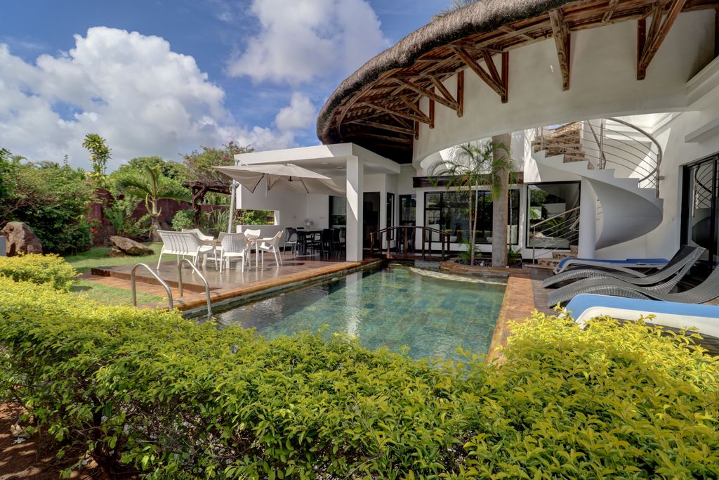 House / Villa of 4 bedrooms for sale in Pointe aux Piments, north, Mauritius – LexpressProperty.com | 782851 | Ref01