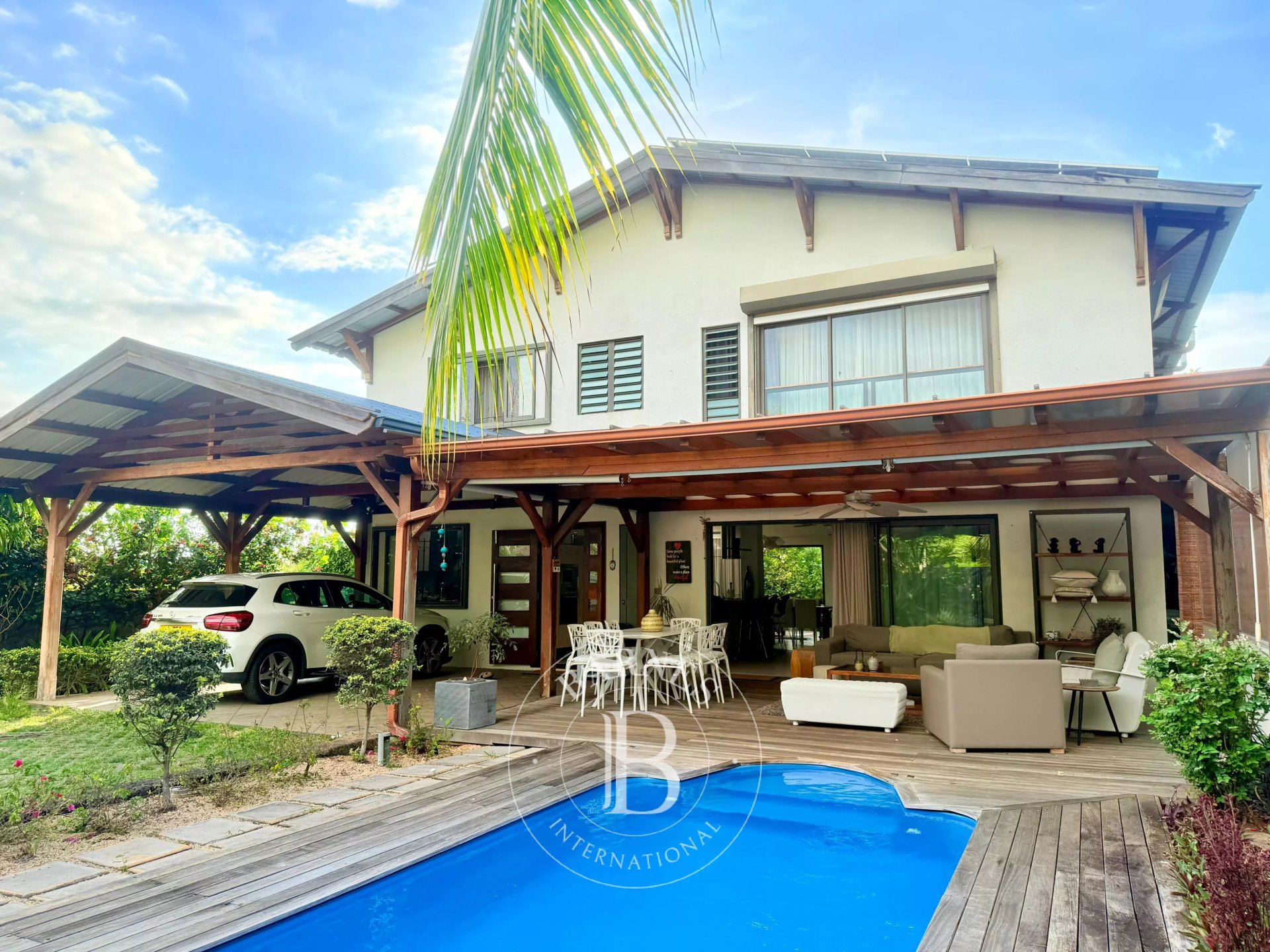 House / Villa of 4 bedrooms for sale in Grande Rivière Noire, west, Mauritius – LexpressProperty.com | 776874 | Ref01