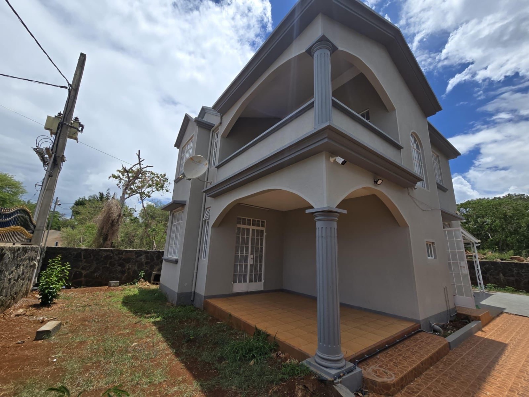 Maison / Villa 3 Chambre(s) en location à Albion, ouest, île Maurice – LexpressProperty.com | 777818 | Ref01