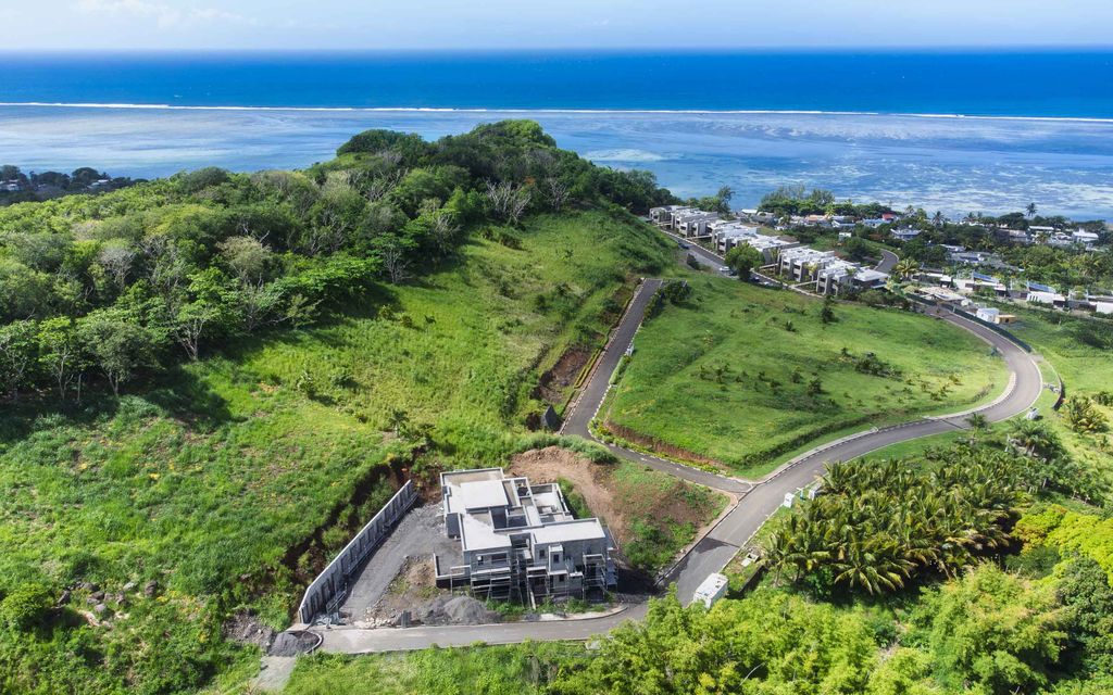 Residential land of 2151 m2 for sale in Baie du Cap, south, Mauritius – LexpressProperty.com | 777907 | Ref01