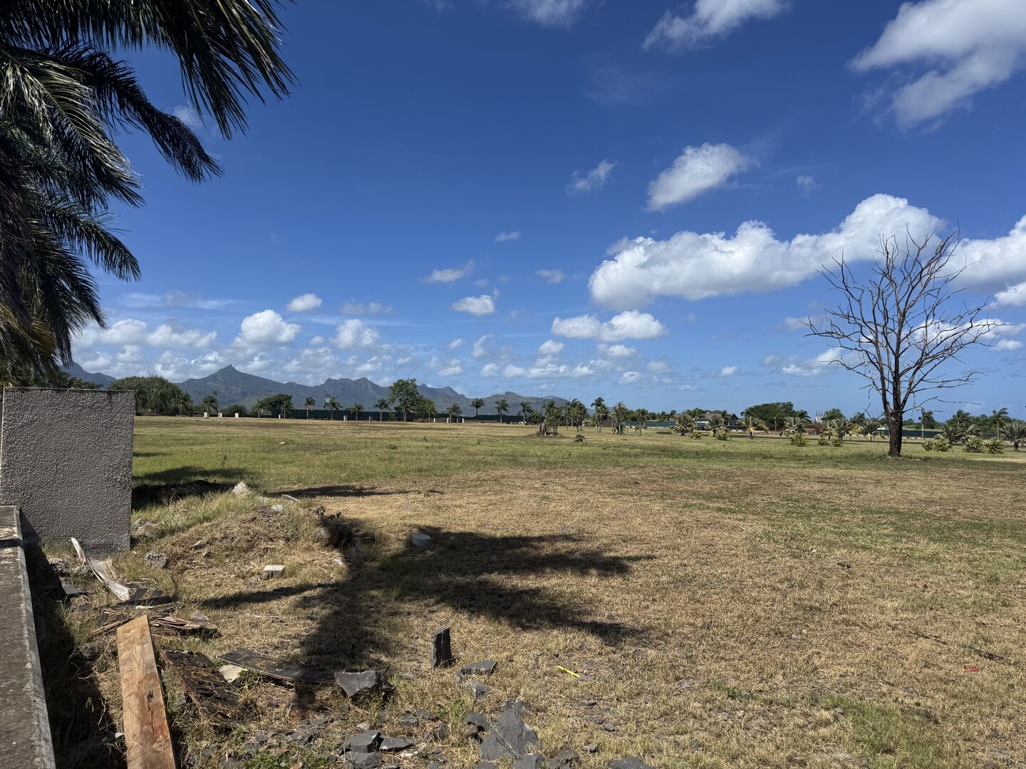 Terrain résidentiel de 1785 m2 en vente à Balaclava, nord, île Maurice – LexpressProperty.com | 778230 | Ref01