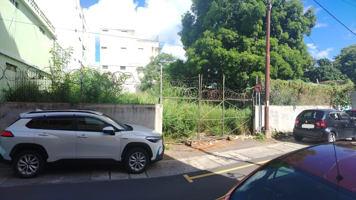 Residential land of 500 m2 for sale in Port Louis, north, Mauritius – LexpressProperty.com | 784064 | Ref01