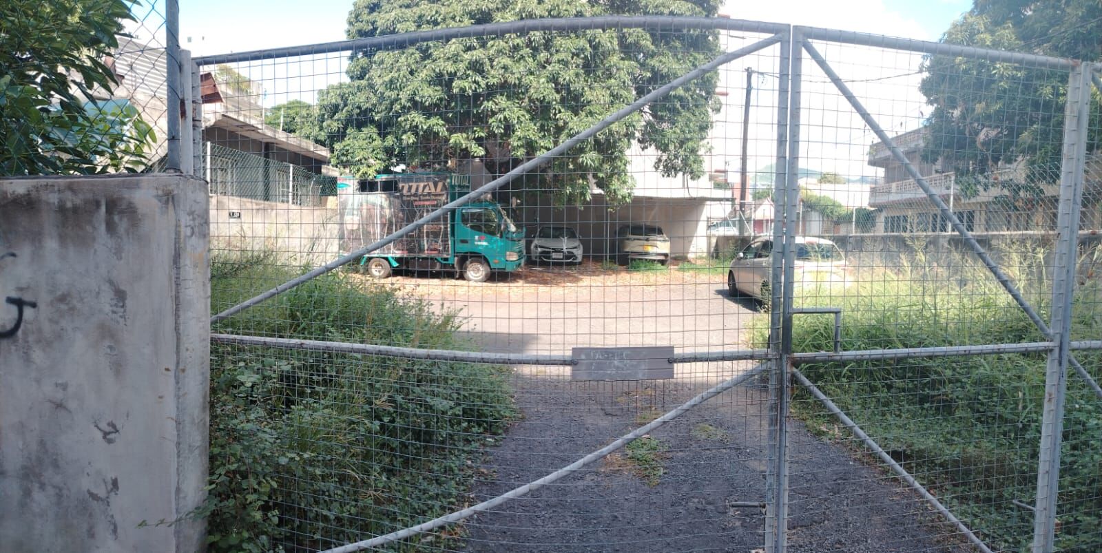 Residential land of 290 m2 for sale in Port Louis, north, Mauritius – LexpressProperty.com | 784065 | Ref01