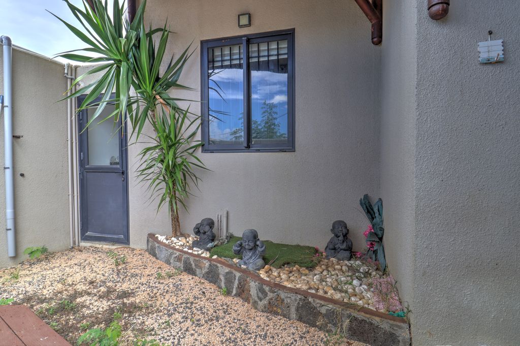 Townhouse / Duplex of 3 bedrooms for rent in Pointe aux Piments, north, Mauritius – LexpressProperty.com | 679144 | Ref01