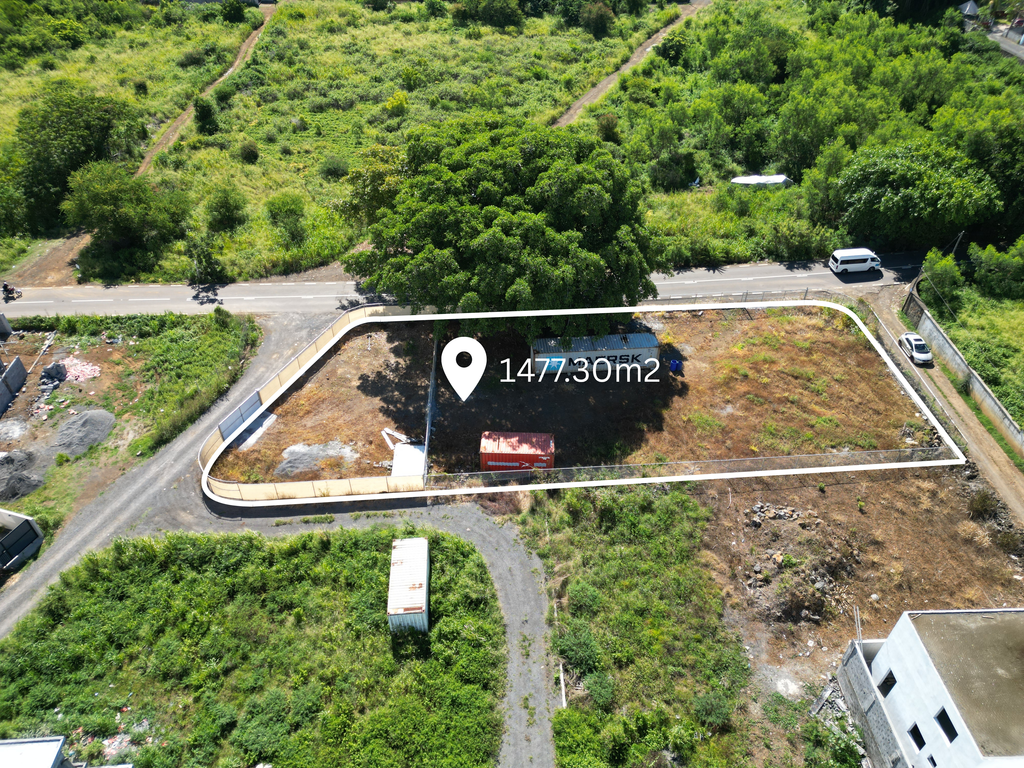 Residential land of 1500 m2 for sale in Calodyne, north, Mauritius – LexpressProperty.com | 786386 | Ref01