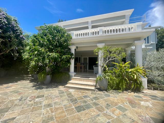 Maison / Villa 3 Chambre(s) en location à Pointe aux Canonniers, nord, île Maurice – LexpressProperty.com | 757951 | Ref01