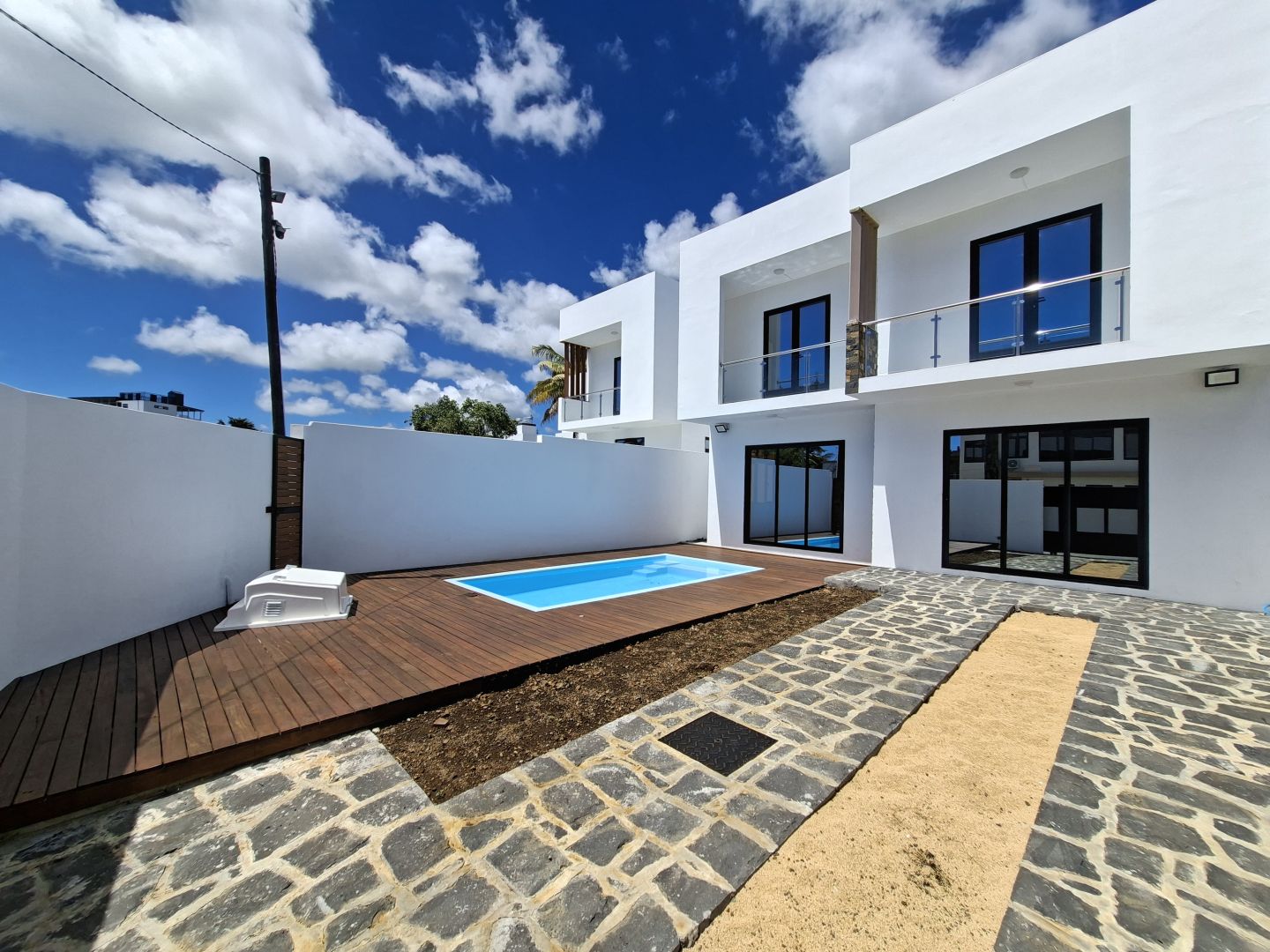 Maison / Villa 4 Chambre(s) en vente à Trou aux Biches, nord, île Maurice – LexpressProperty.com | 786531 | Ref01