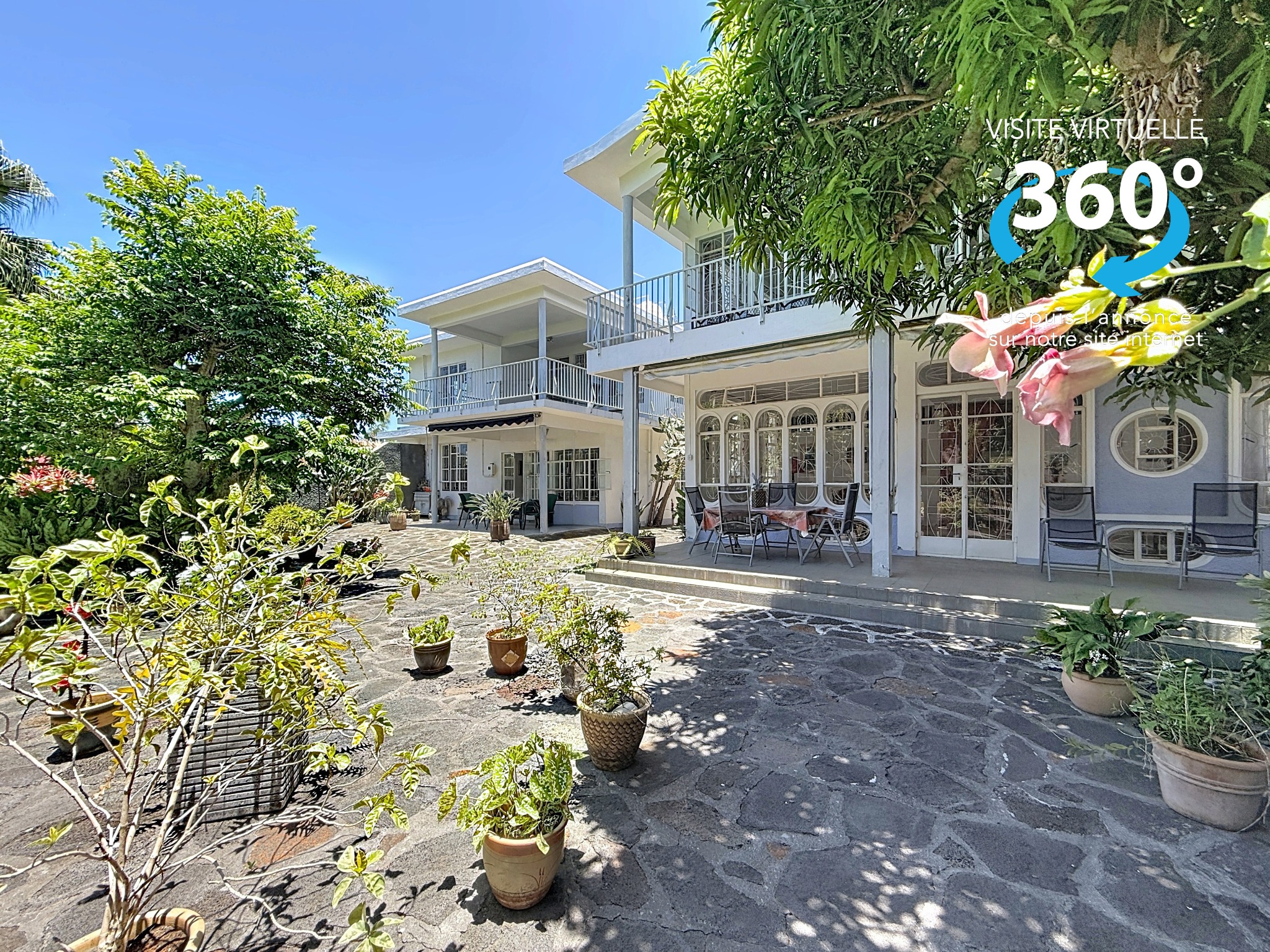 Maison / Villa 7 Chambre(s) en vente à Roches Noires, nord, île Maurice – LexpressProperty.com | 787564 | Ref01
