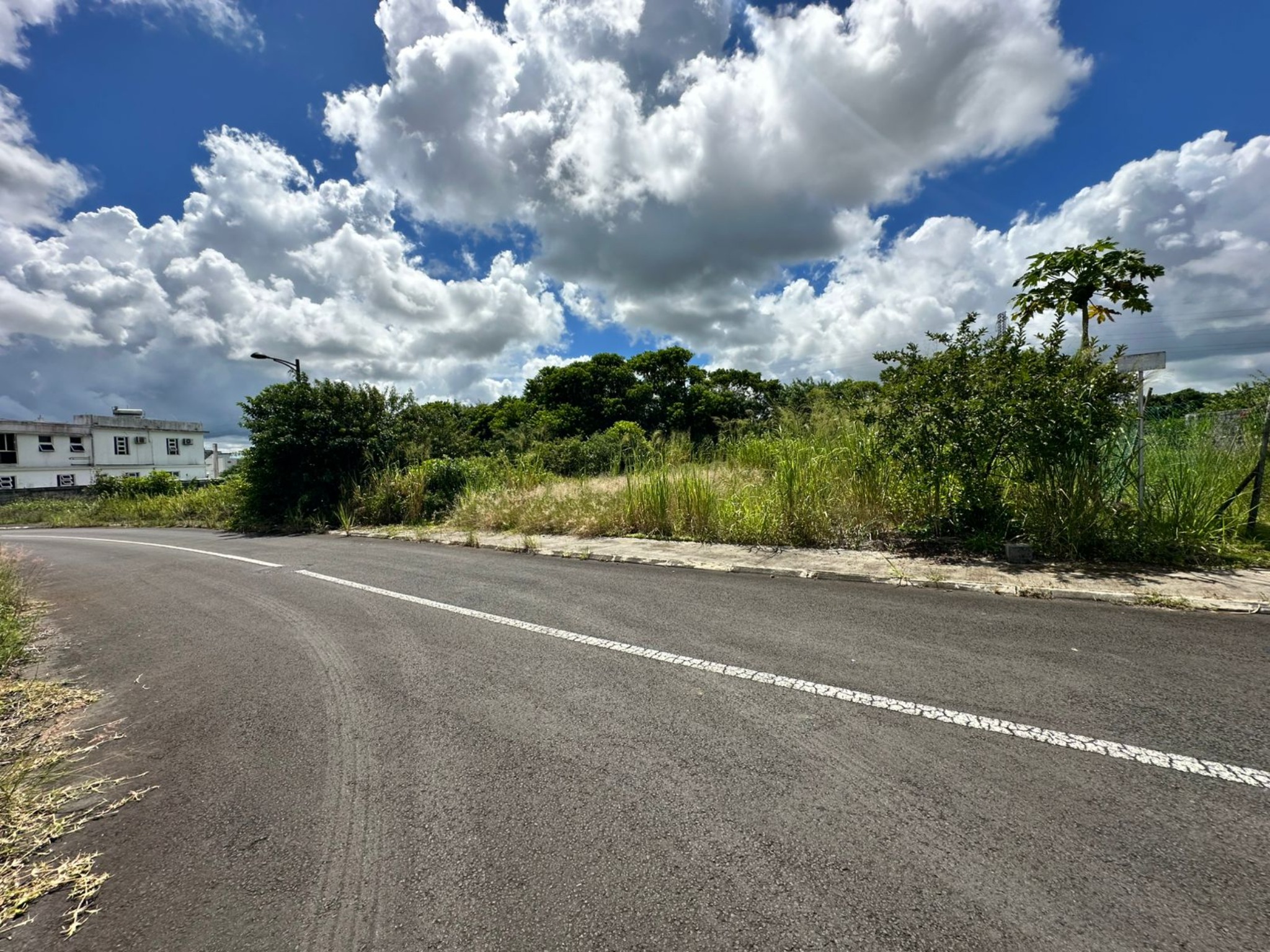 Residential land of 483.289615 m² for sale in Highlands, center, Mauritius – LexpressProperty.com | 784408 | Ref01