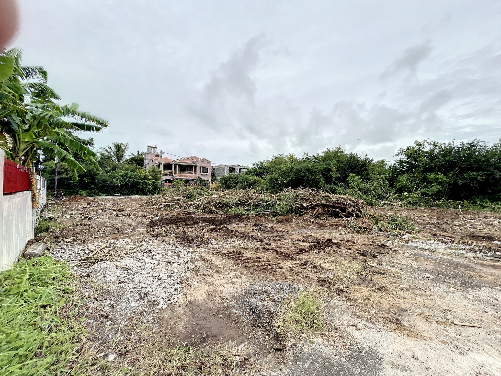 Residential land of 565 m2 for sale in Bain Boeuf, north, Mauritius – LexpressProperty.com | 788040 | Ref01