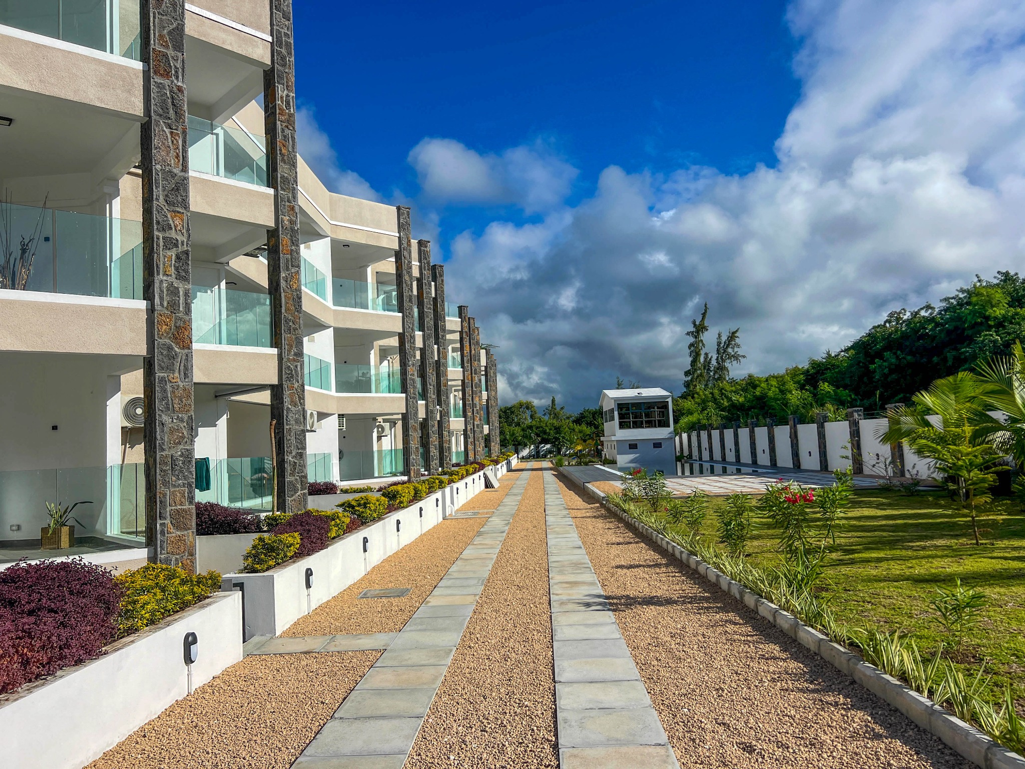 Penthouse of 3 bedrooms for rent in Roches Noires, north, Mauritius – LexpressProperty.com | 788313 | Ref01