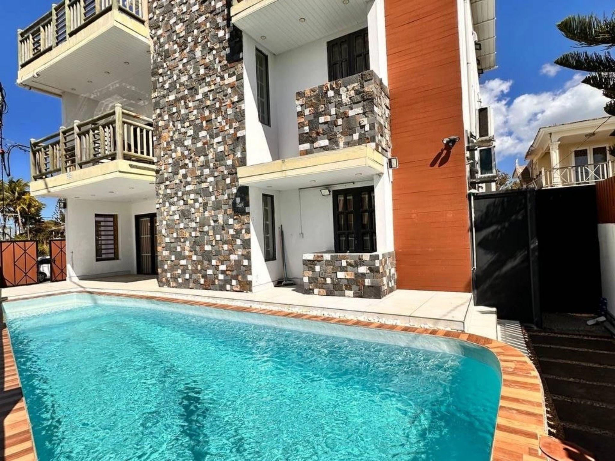 Complexe / Bâtiment résidentiel  en vente à Péreybère, nord, île Maurice – LexpressProperty.com | 788658 | Ref01