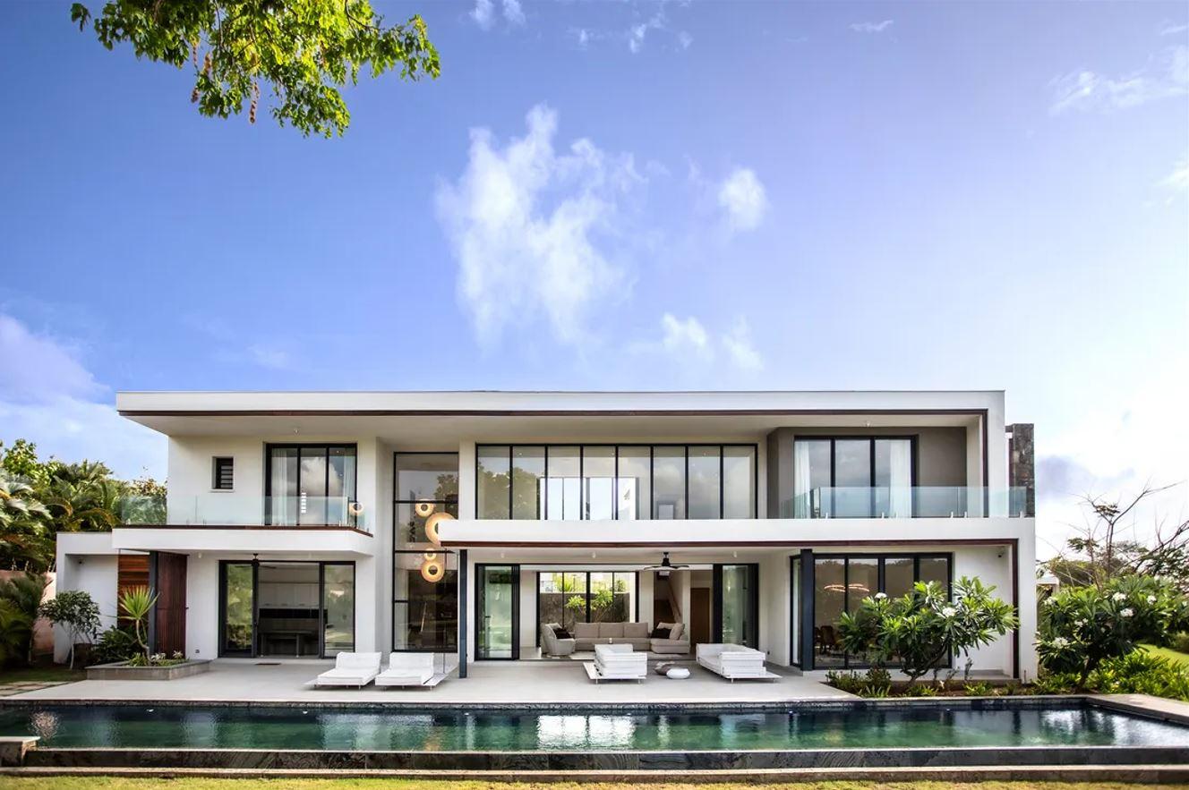 House / Villa of 5 bedrooms for sale in Tamarin, west, Mauritius – LexpressProperty.com | 788452 | Ref01
