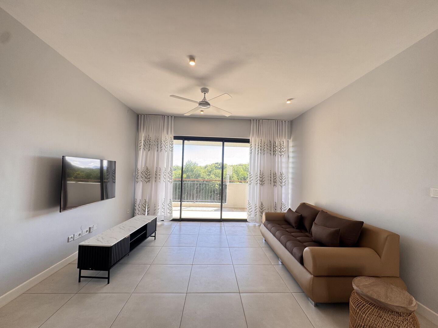 Apartment of 2 bedrooms for rent in Cascavelle, west, Mauritius – LexpressProperty.com | 786549 | Ref01