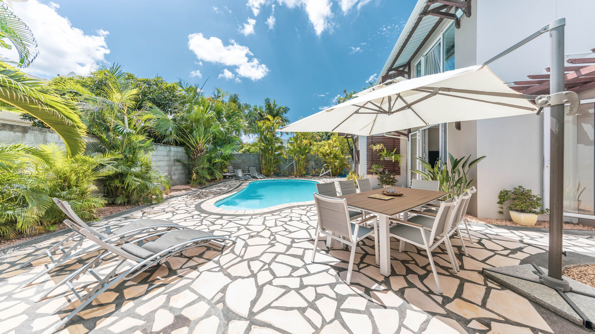 House / Villa of 4 bedrooms for sale in Tamarin, west, Mauritius – LexpressProperty.com | 789945 | Ref01