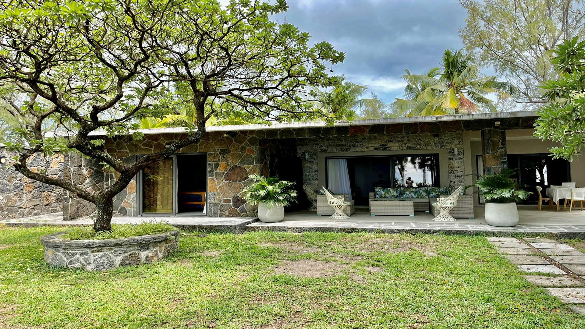 Maison / Villa 3 Chambre(s) en location à Grand Gaube, nord, île Maurice – LexpressProperty.com | 784457 | Ref01