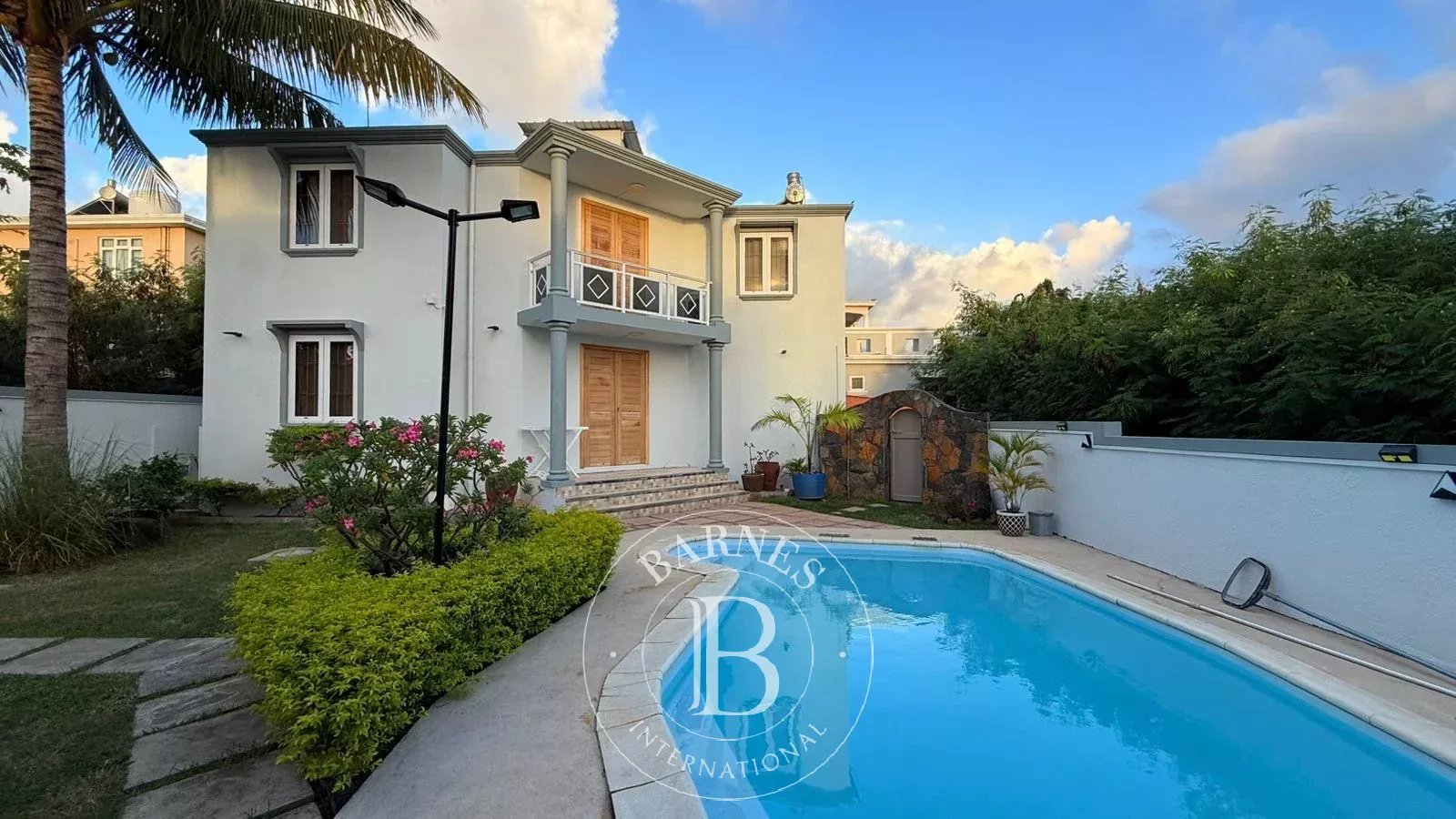 Townhouse / Duplex of 3 bedrooms for rent in Flic en Flac, west, Mauritius – LexpressProperty.com | 785623 | Ref01