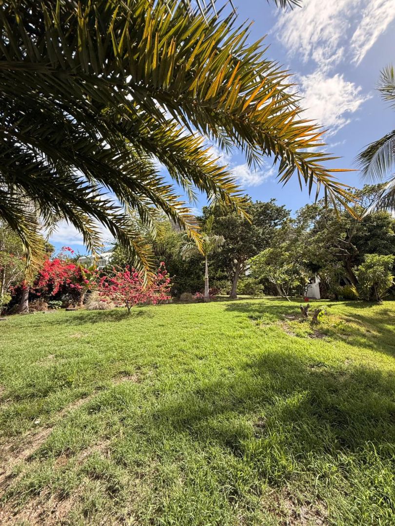 Residential land of 825 m2 for sale in Grande Rivière Noire, west, Mauritius – LexpressProperty.com | 785691 | Ref01