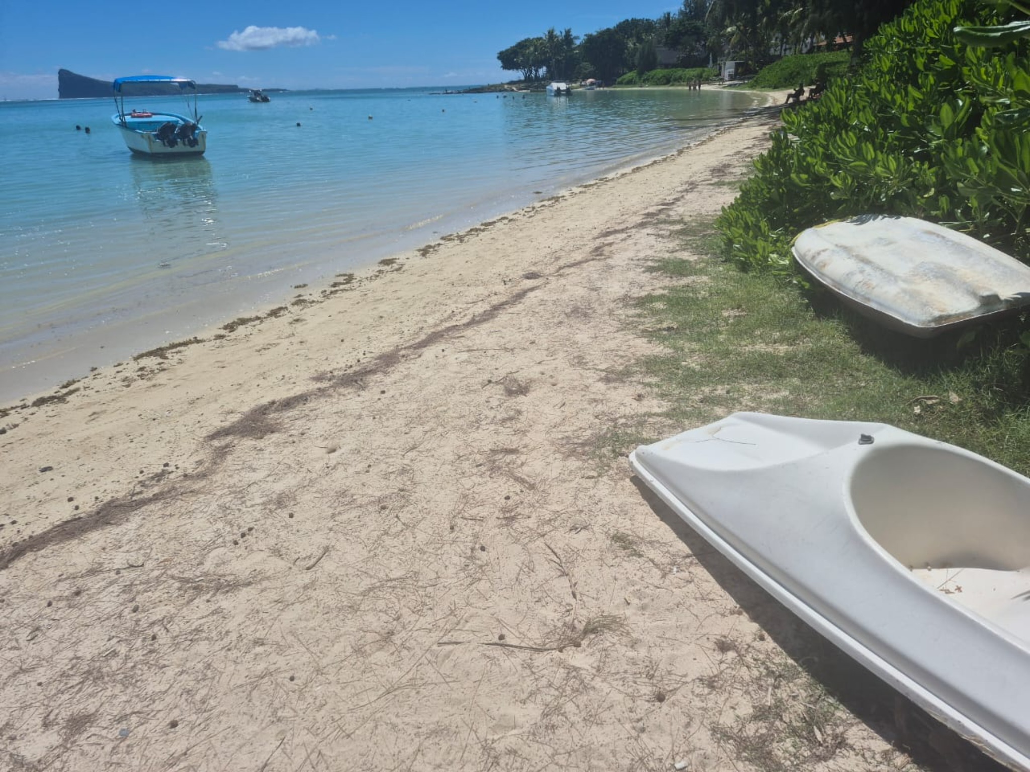 Terrain résidentiel de 1392.8871 m² en vente à Péreybère, nord, île Maurice – LexpressProperty.com | 785909 | Ref01