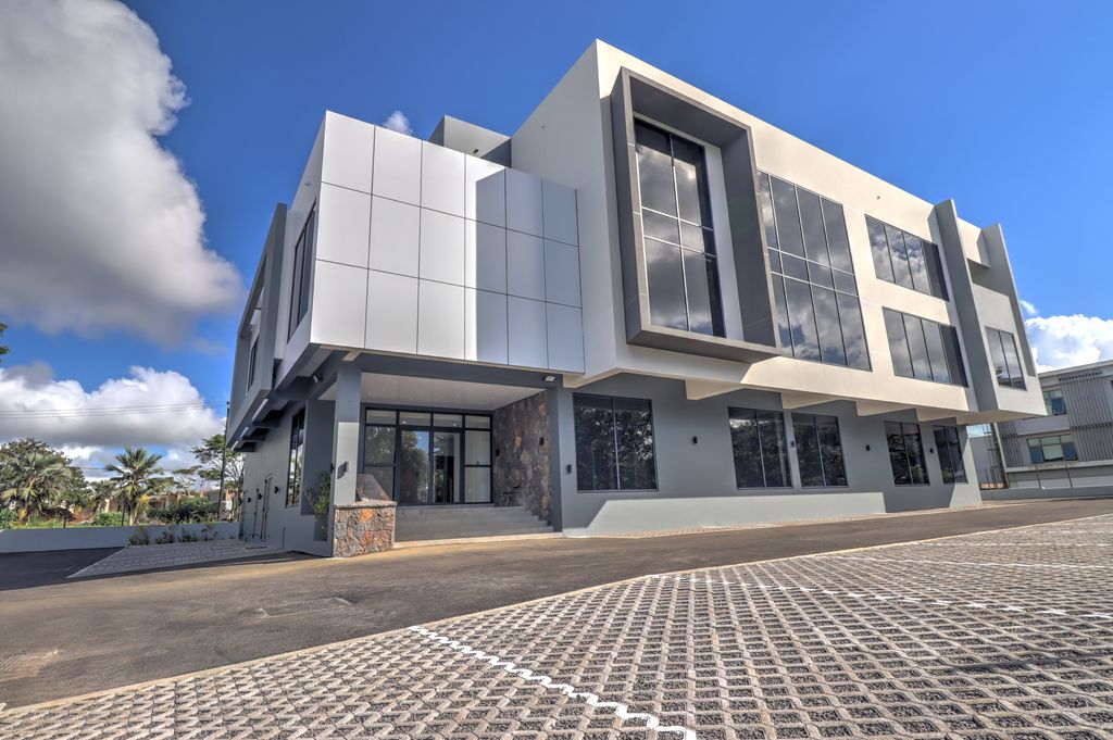 Warehouse for sale in Moka, center, Mauritius – LexpressProperty.com | 786209 | Ref01