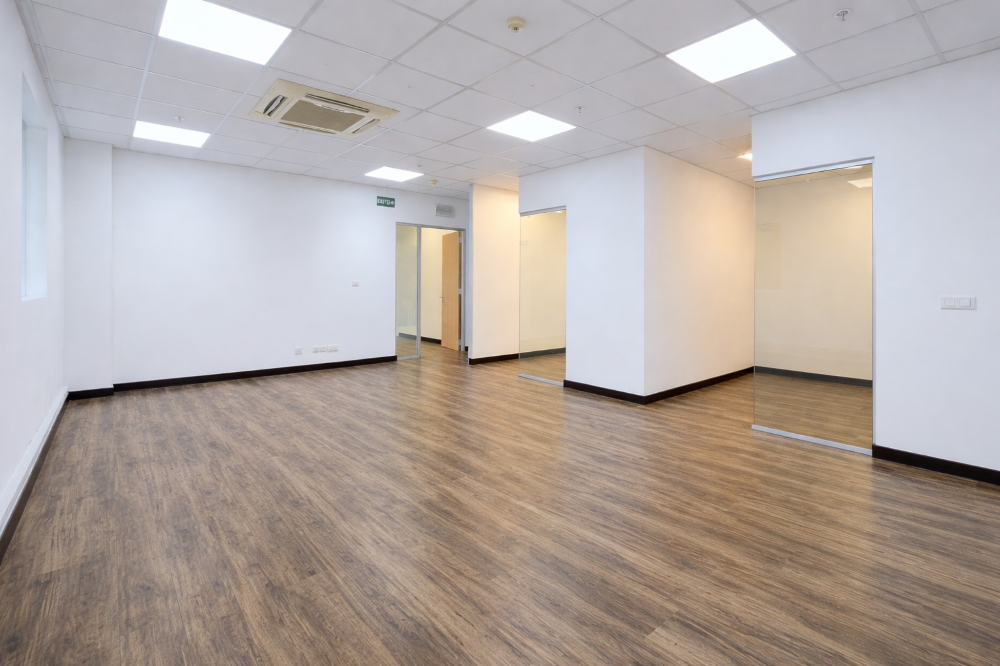 Bureau vente à Ebène, centre, île Maurice – LexpressProperty.com | 786153 | Ref01
