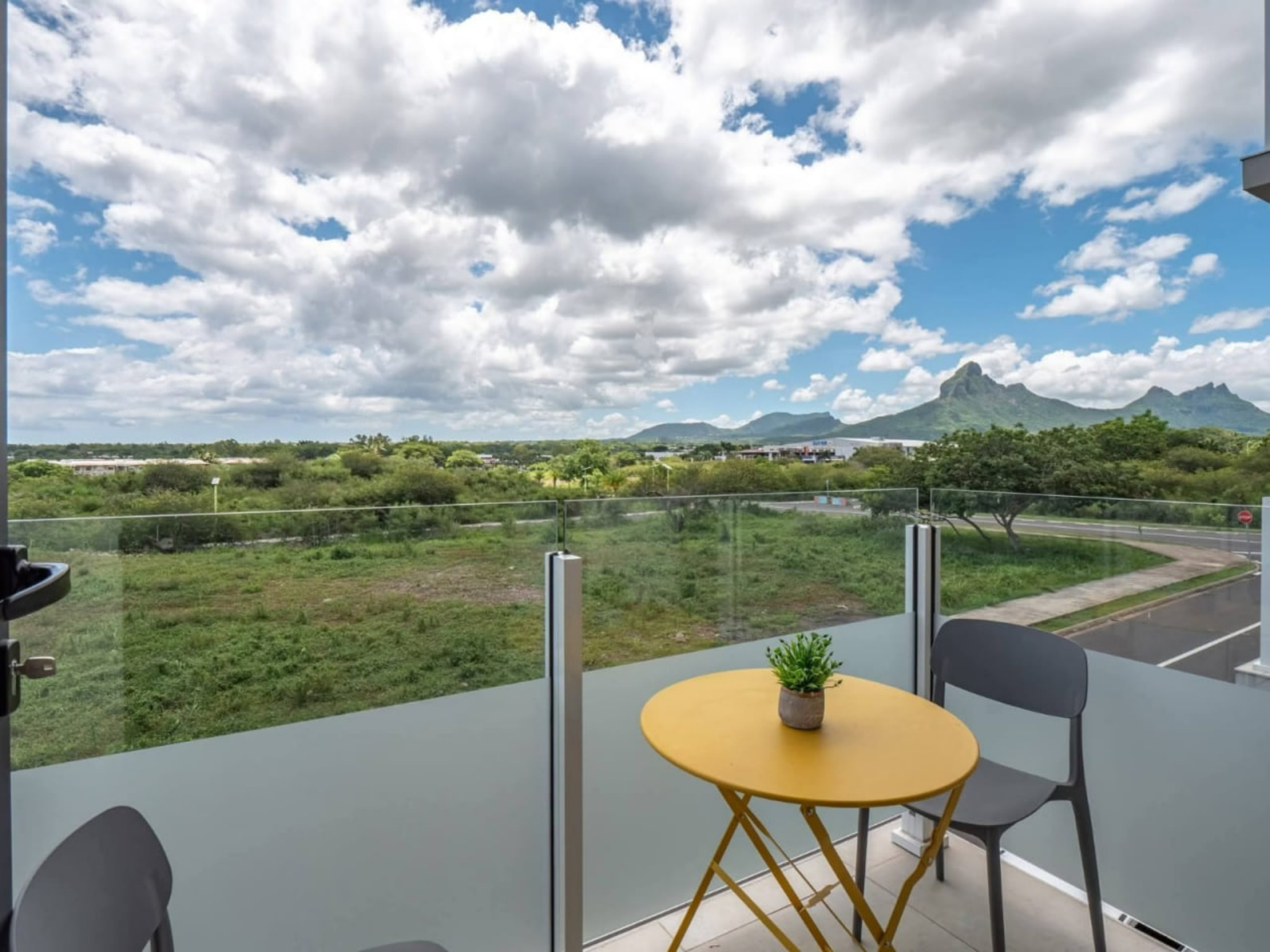 Appartement 1 Chambre(s) en location à Tamarin, ouest, île Maurice – LexpressProperty.com | 792850 | Ref01