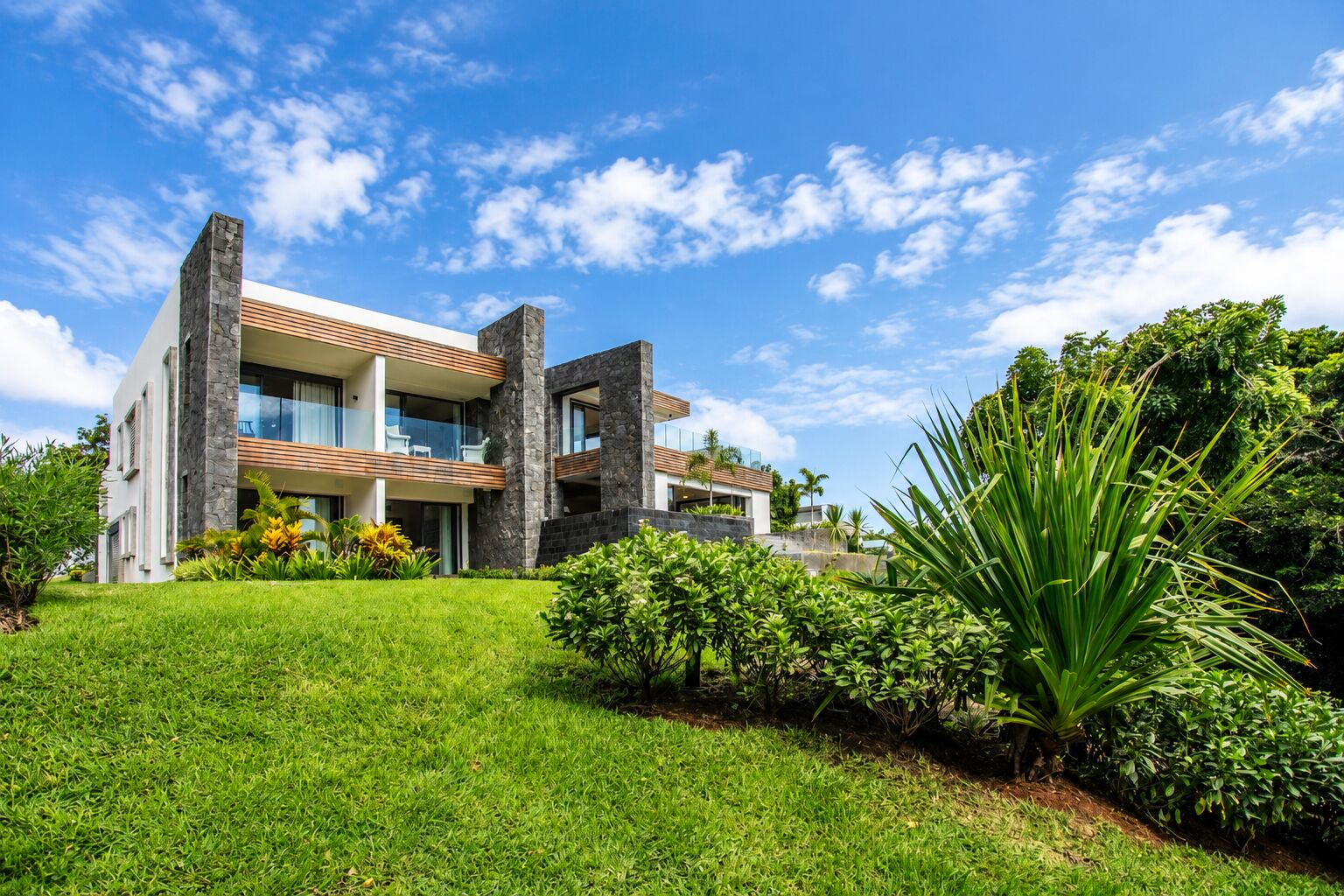 House / Villa of 5 bedrooms for sale in Haute Rive, north, Mauritius – LexpressProperty.com | 493934 | Ref01