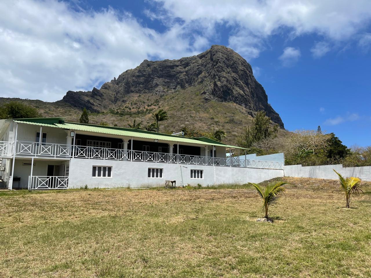 House / Villa of 5 bedrooms for sale in Le Morne, west, Mauritius – LexpressProperty.com | 748844 | Ref01