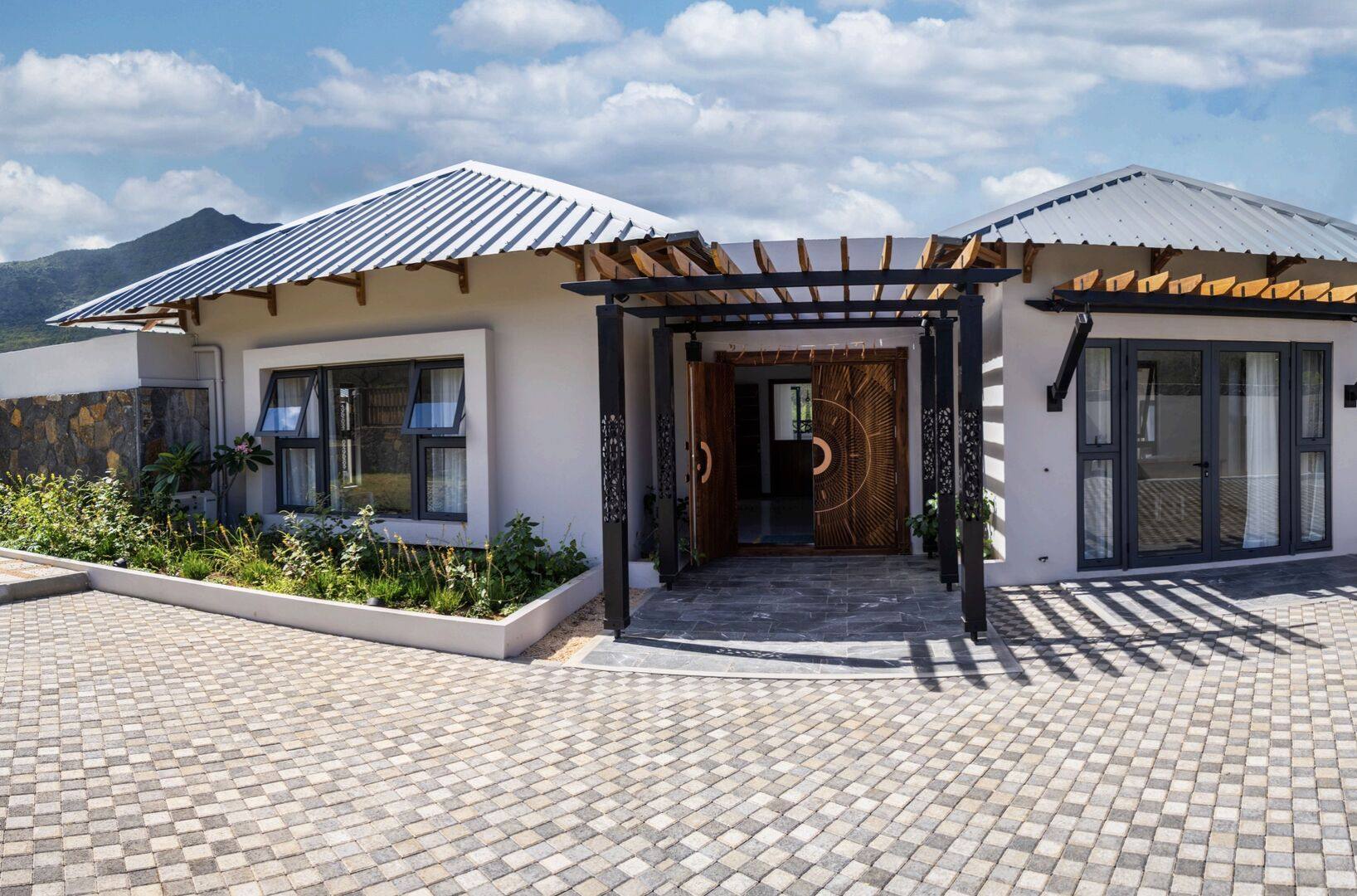 Maison / Villa 4 Chambre(s) en vente à Black River, ouest, île Maurice – LexpressProperty.com | 317690 | Ref01