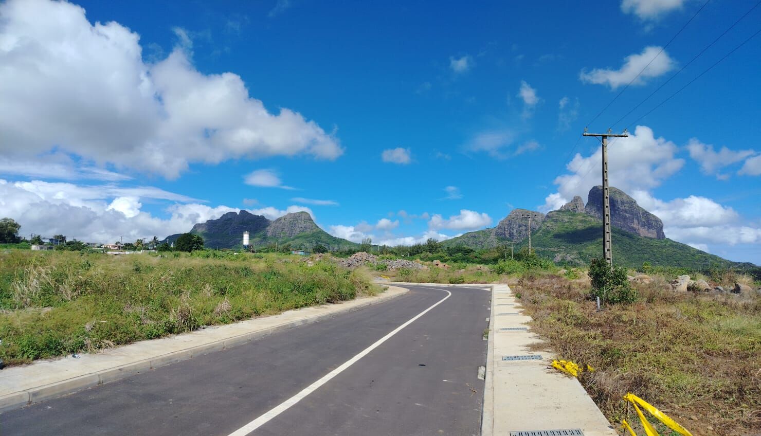 Residential land of 508 m2 for sale in Pierrefonds, west, Mauritius – LexpressProperty.com | 795843 | Ref01