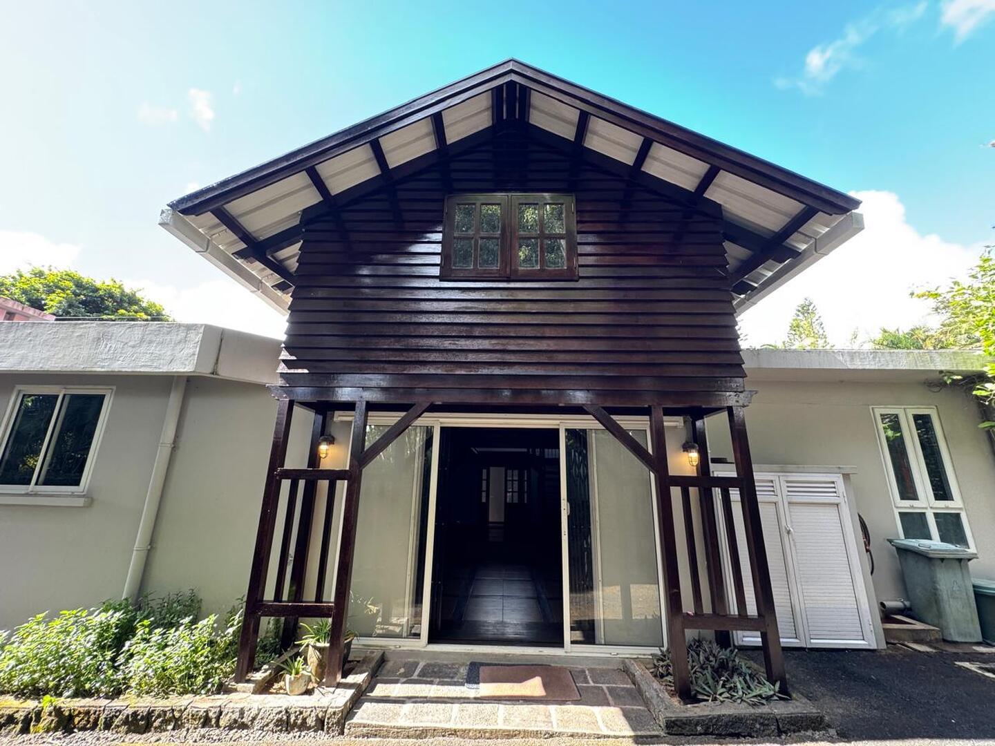 House / Villa of 4 bedrooms for rent in Floréal, center, Mauritius – LexpressProperty.com | 733670 | Ref01