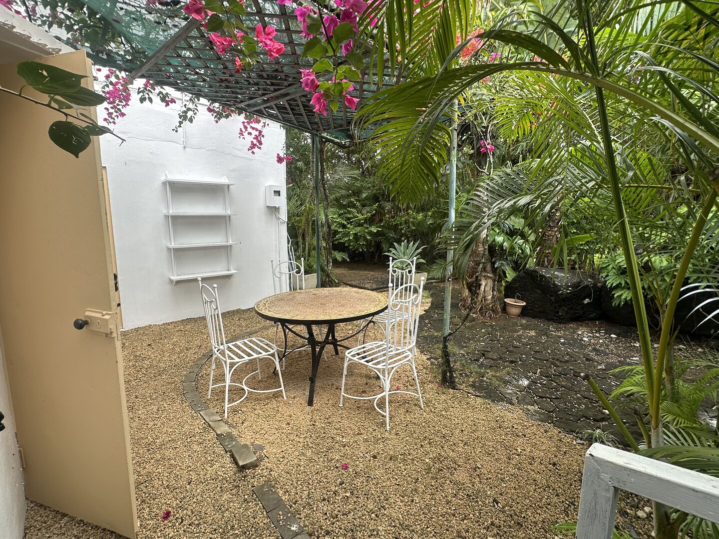 House / Villa of 2 bedrooms for rent in Péreybère, north, Mauritius – LexpressProperty.com | 196978 | Ref01