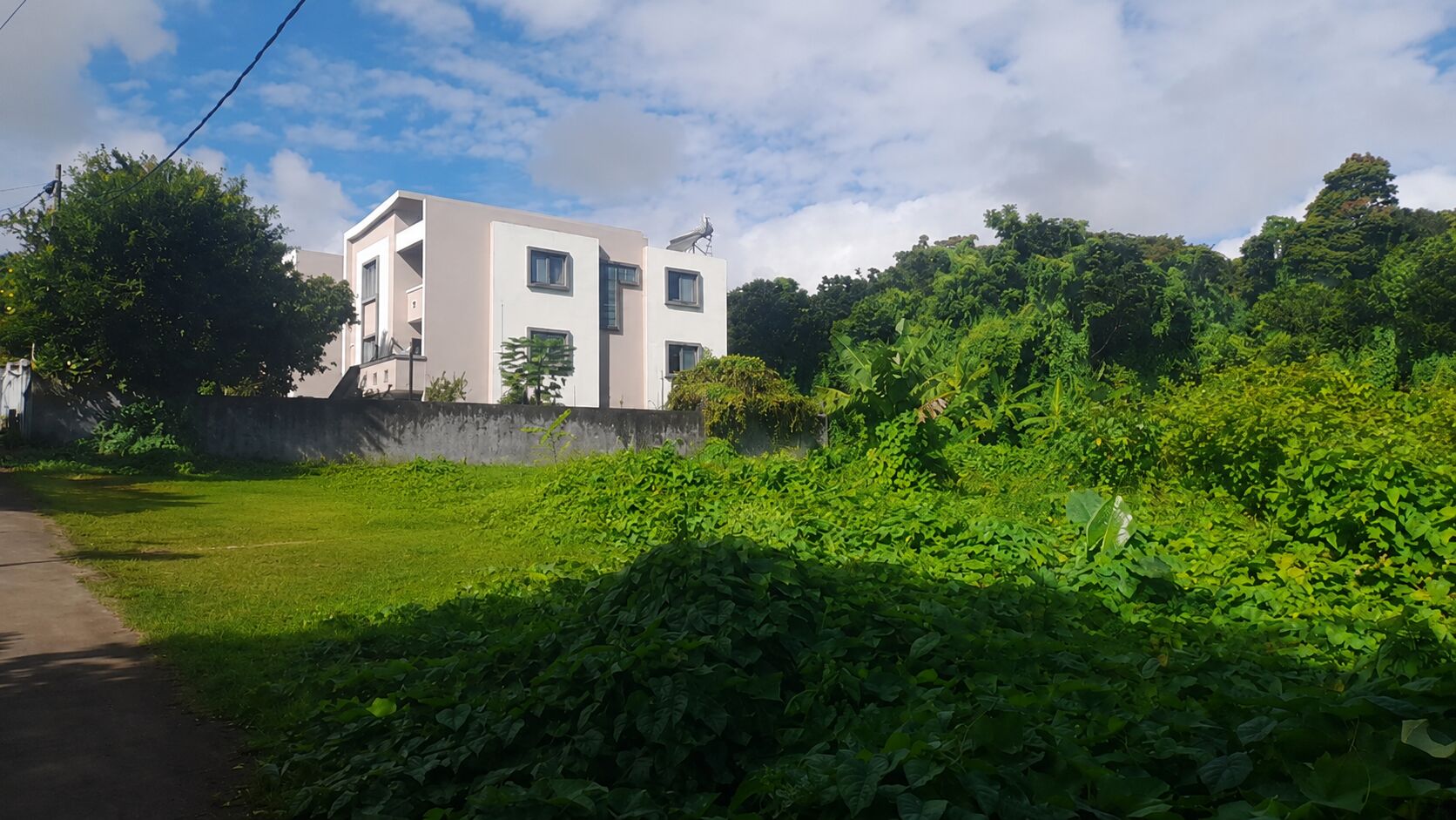 Residential land of 2090 m2 for sale in Floréal, center, Mauritius – LexpressProperty.com | 796364 | Ref01