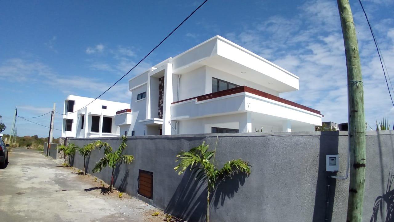 House / Villa of 4 bedrooms for sale in Mon Choisy, north, Mauritius – LexpressProperty.com | 796575 | Ref01