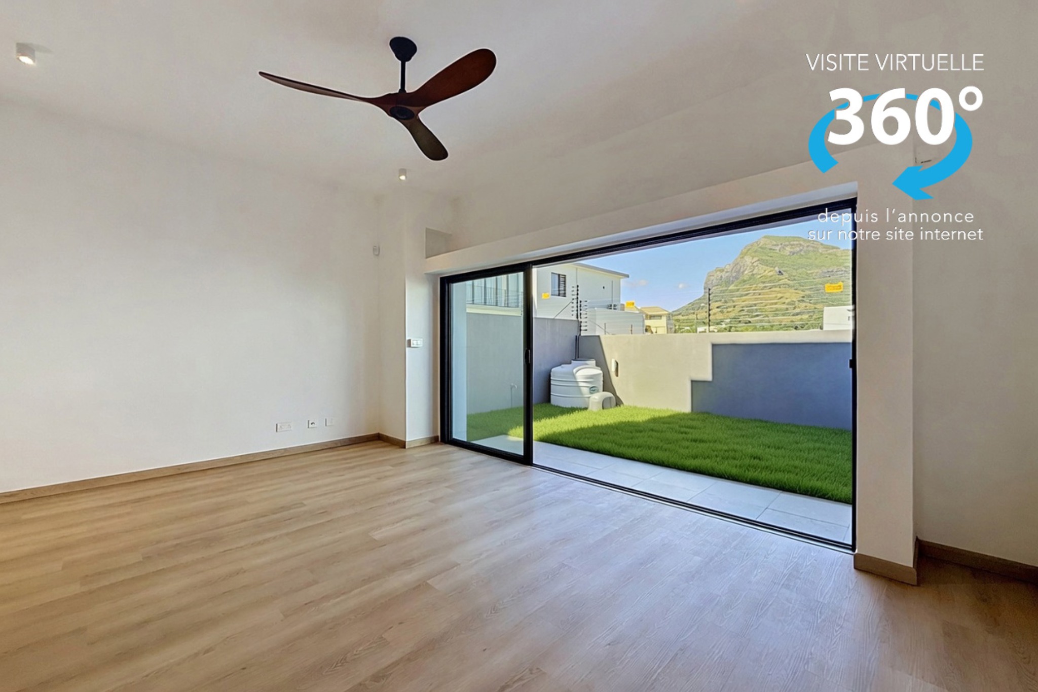 Maison / Villa 4 Chambre(s) en vente à Roches Brunes, centre, île Maurice – LexpressProperty.com | 798453 | Ref01